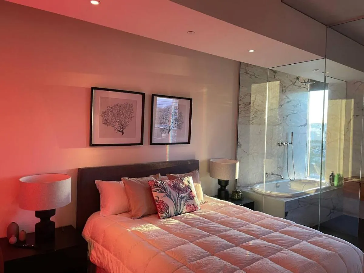 Luxury Apartment In Popular Newacton Precinct-City Canberra