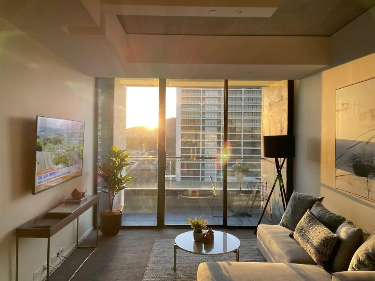 Luxury Apartment In Popular Newacton Precinct-City Canberra