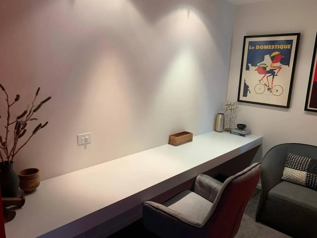 Luxury Apartment In Popular Newacton Precinct-City Canberra
